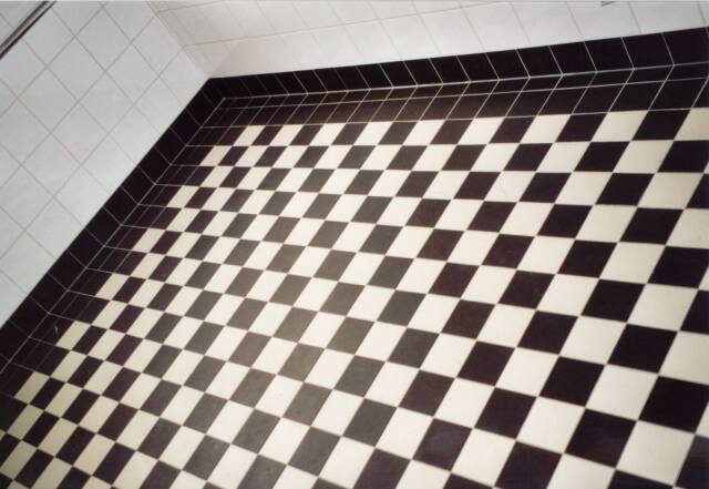 Badezimmerboden im Obergeschoss.